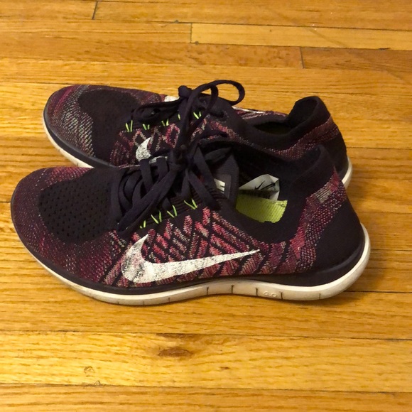 Nike Shoes - Nike free flyknit sneakers